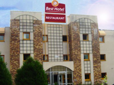 Brit Hotel - Montsoult La Croix Verte Baillet-en-France Bagian luar foto